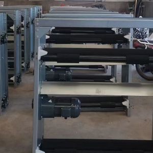 高鋅板自動(dòng)清糞機(jī)